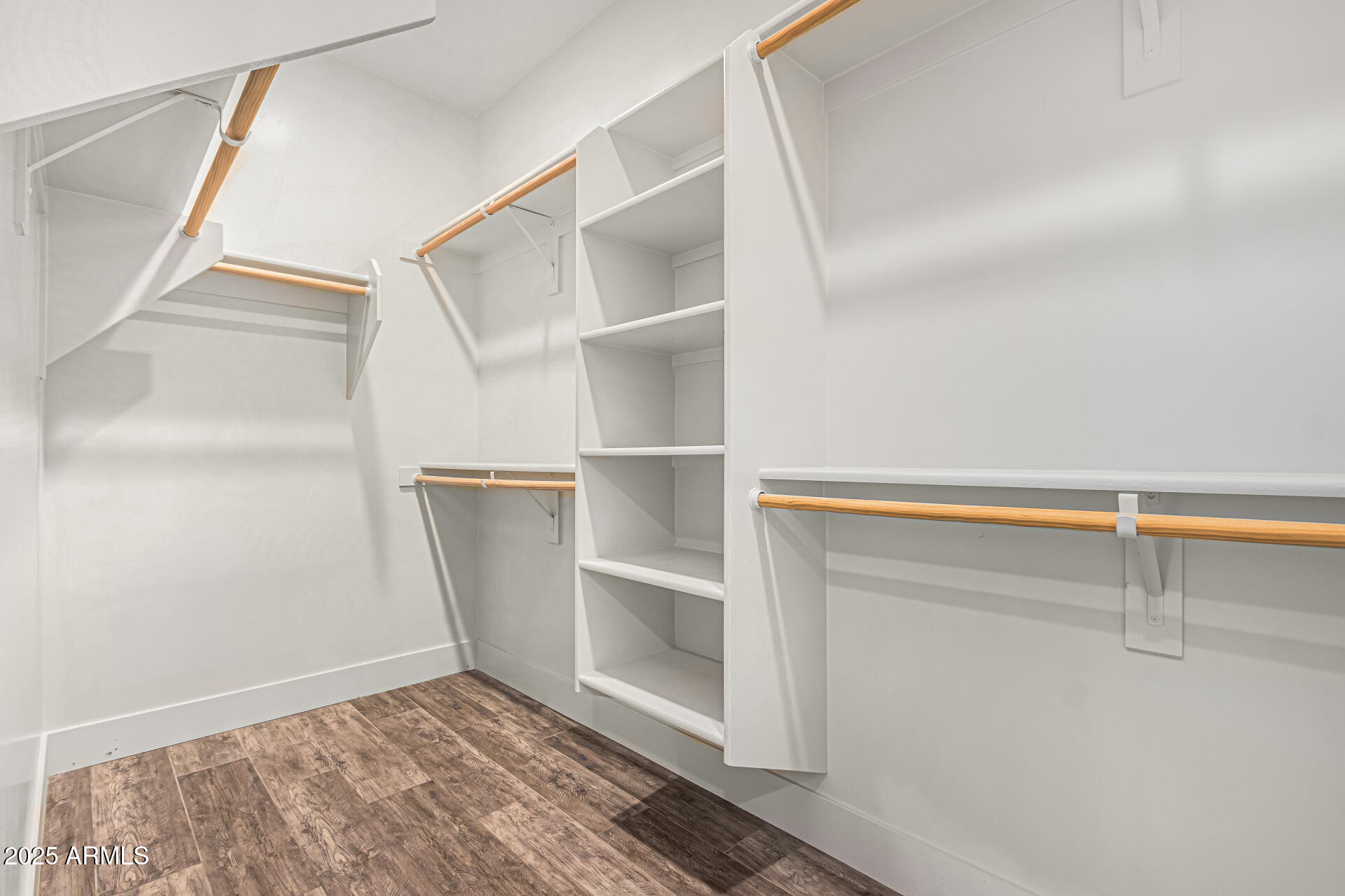 1005 East Weldon Avenue Phoenix, AZ 85014 - Photo 12 of 21 a view of an empty room with closet