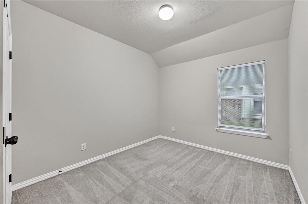 8204 Tierra Del Sol Road Arlington, TX 76002 - Photo 11 of 18