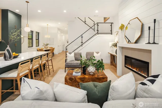 $1,449,950 | 891 166th Avenue Northeast, Bellevue, WA 98008