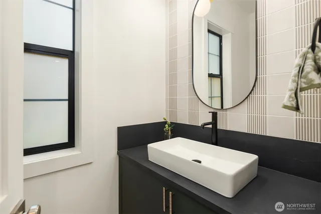 $1,449,950 | 891 166th Avenue Northeast, Bellevue, WA 98008