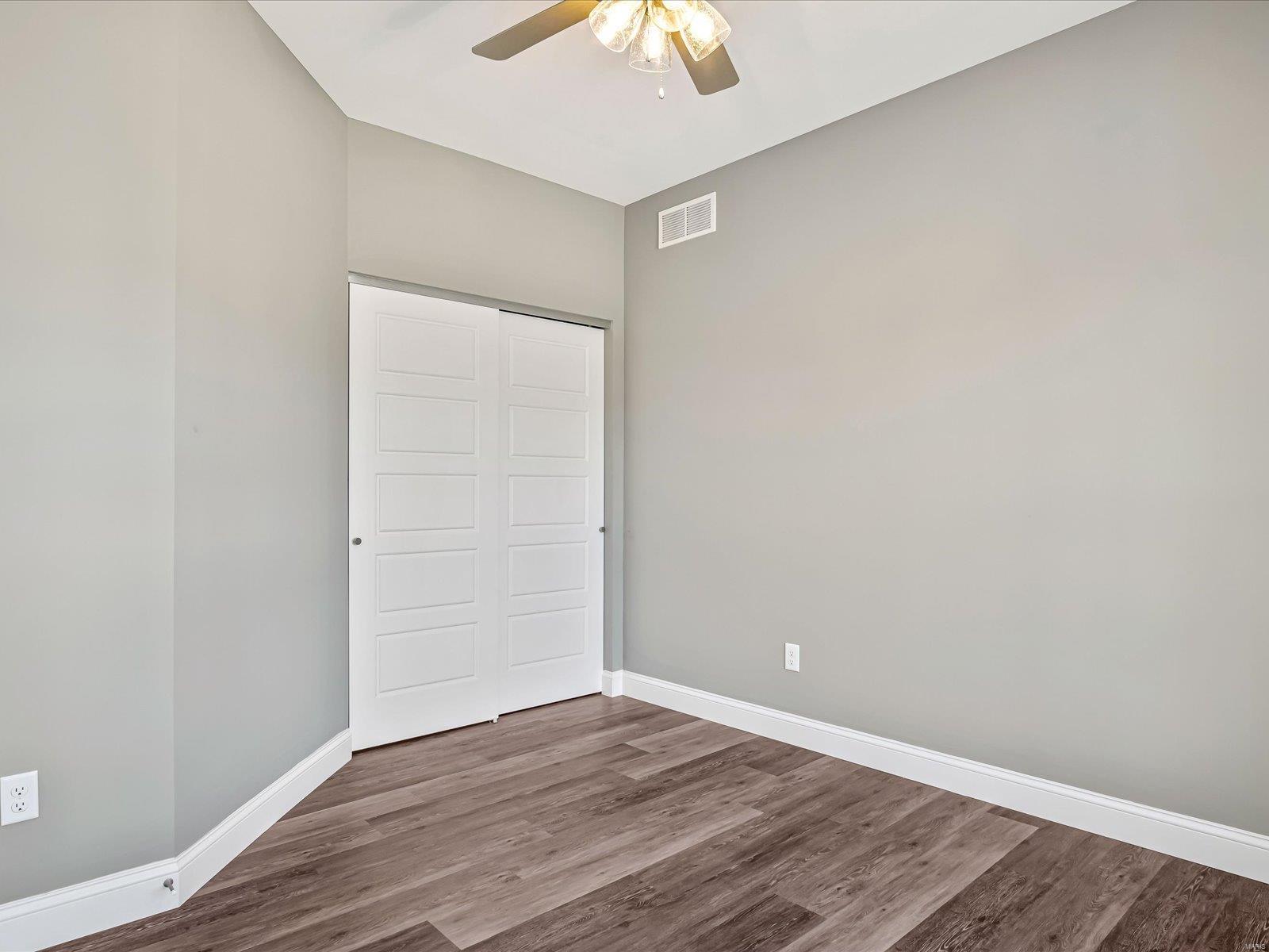 939 Forbs Drive Waterloo, IL 62298 - Photo 4 of 23