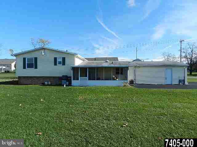 2030 Noss Road York, PA 17408 - Photo 3 of 19