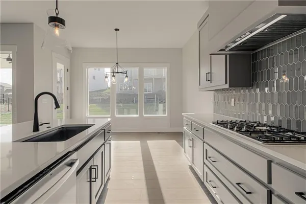 $679,990 | 17154 South Heatherwood Street, Olathe, KS 66062