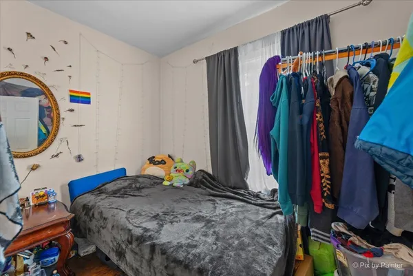 $219,900 | 58 South Geneva Street, Elgin, IL 60120