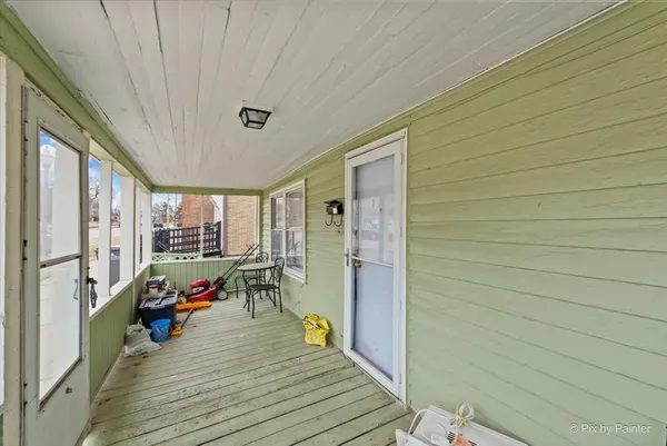 $219,900 | 58 South Geneva Street, Elgin, IL 60120
