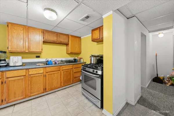 $219,900 | 58 South Geneva Street, Elgin, IL 60120