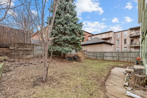 $219,900 | 58 South Geneva Street, Elgin, IL 60120
