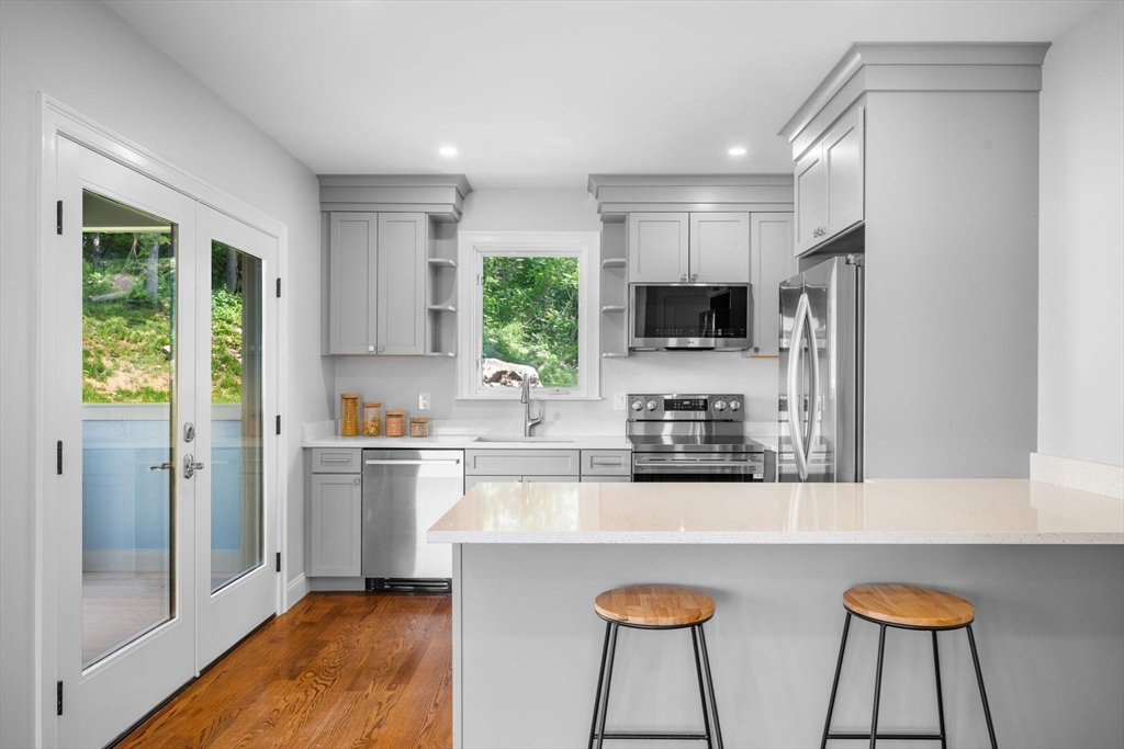 20 Bellair Street, Unit A Lynn, MA 01902 - Photo 2 of 15