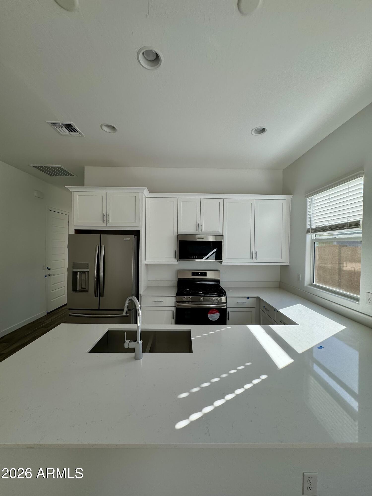 3173 West Peak View Road Phoenix, AZ 85083 - Photo 18 of 24