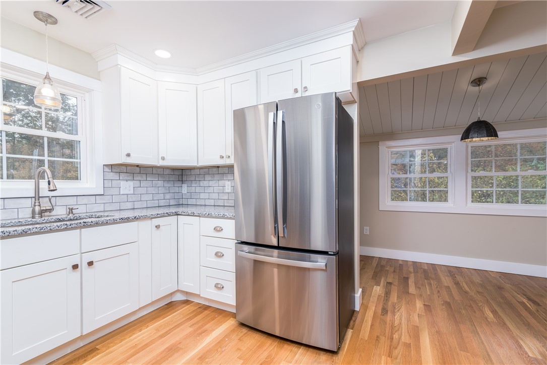 251 S Road South Kingstown, RI 02879 - Photo 8 of 22 Gallery Image 8