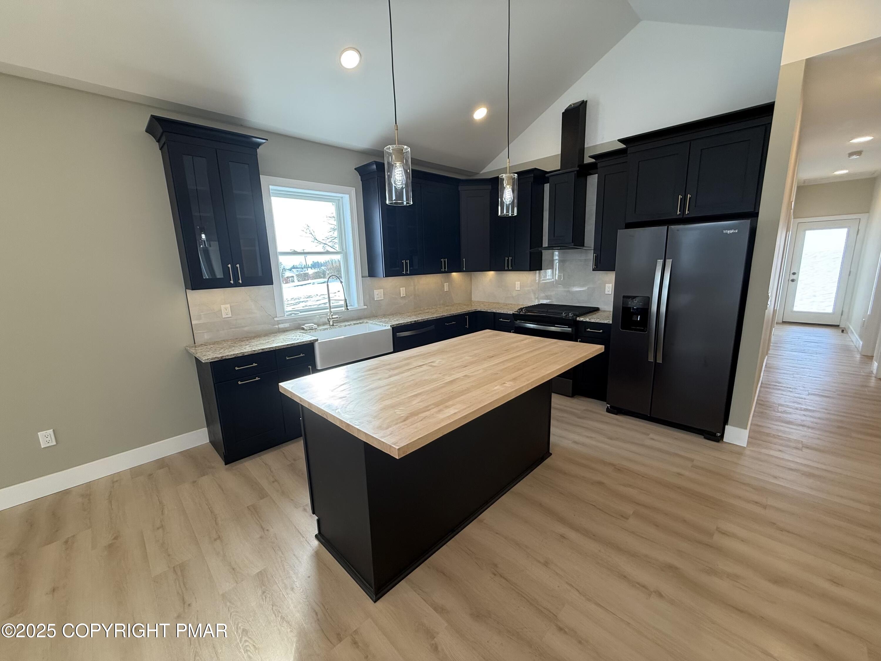 1270 Franklin Street Old Forge, PA 18518 - Photo 8 of 30 Kitchen