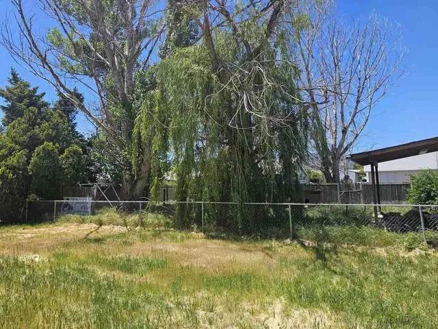 $181,000 | 6107 Siskiyou Boulevard, Grenada, CA 96038