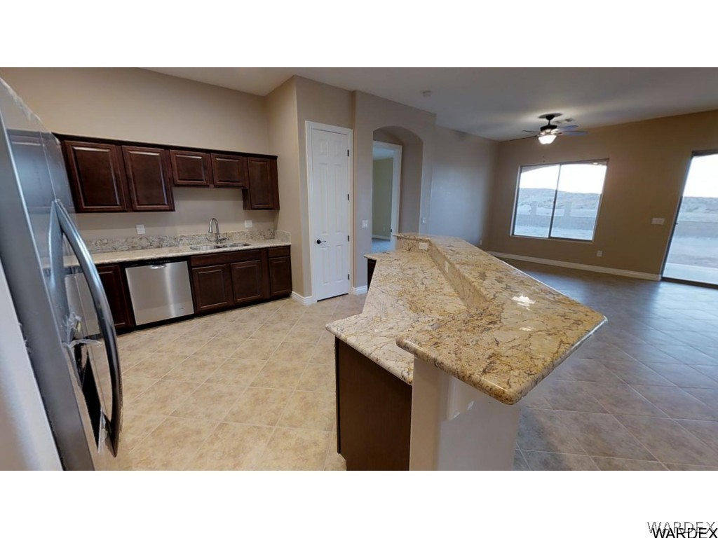 2656 Pegasus Ranch Road Bullhead City, AZ 86429 - Photo 3 of 24 Kitchen 1
