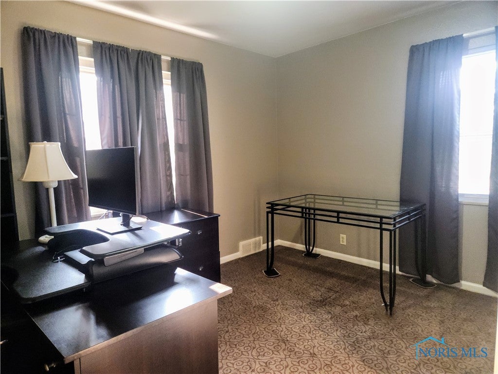 1915 Cass Road Toledo, OH 43614 - Photo 18 of 29 Gallery Image 18