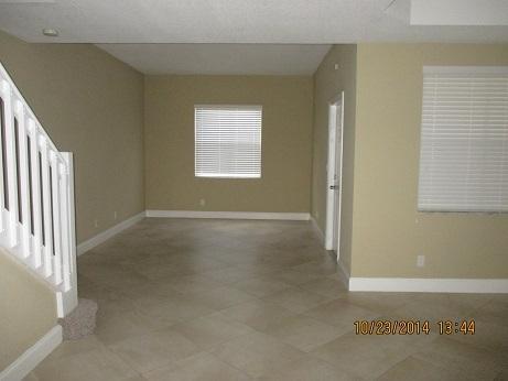 2896 Hidden Hills Road, Unit 1002 West Palm Beach, FL 33411 - Photo 2 of 9 10 23 living
