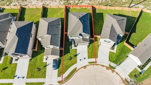 $302,995 | 6410 Kentfield Drive, Rosharon, TX 77583