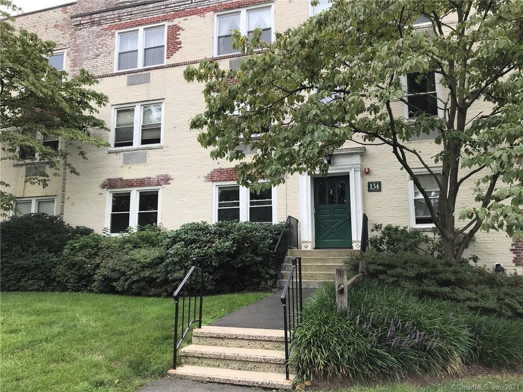 134 Woodside Green, Unit 1A, Stamford, CT 06905 Compass