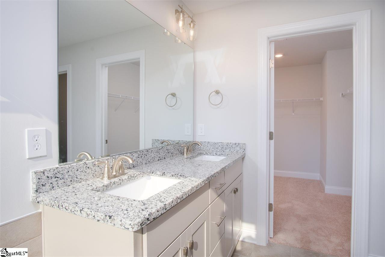 404 Rock Spring Place Simpsonville, SC 29681 - Photo 28 of 29 Gallery Image 28