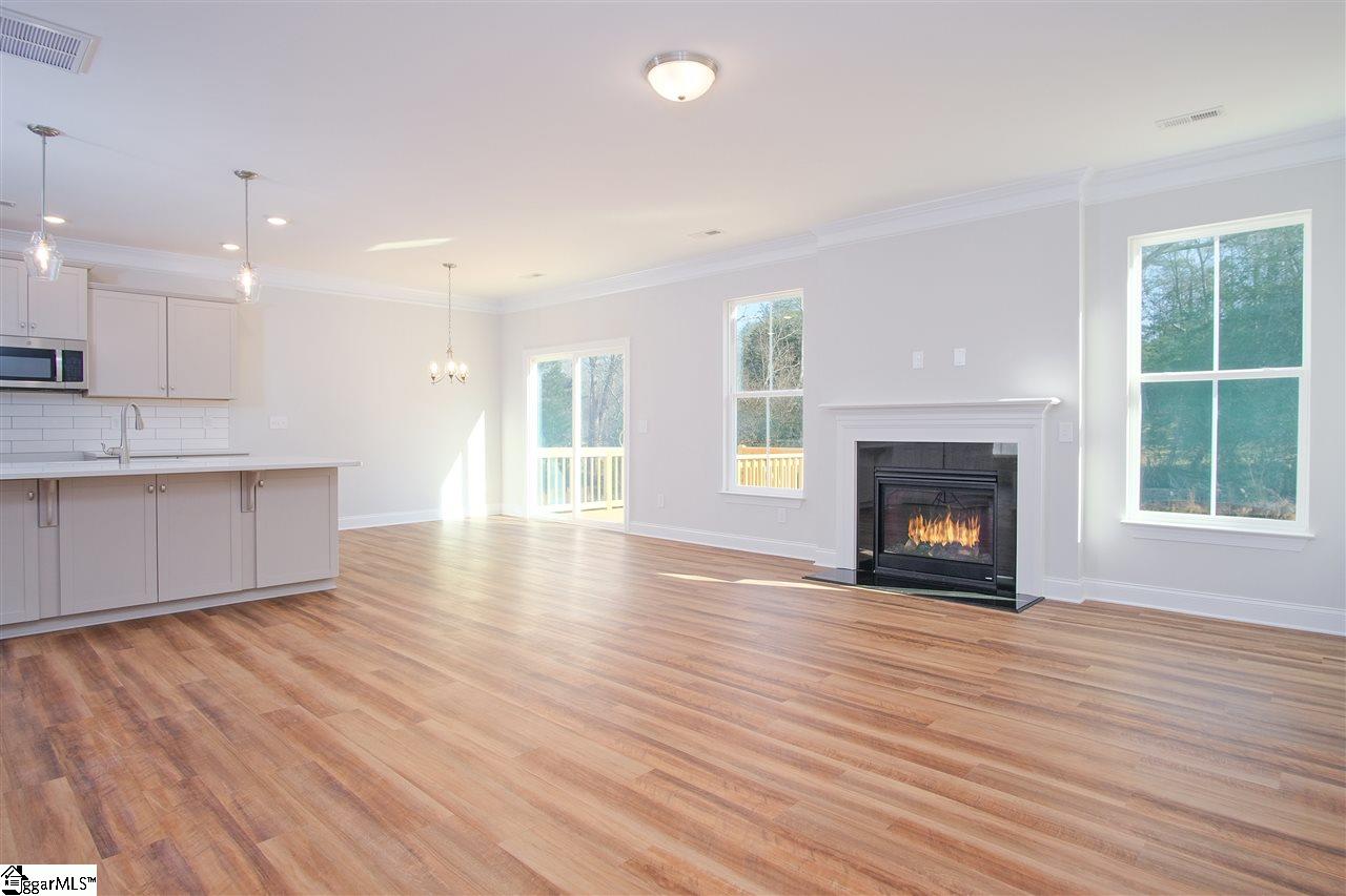 404 Rock Spring Place Simpsonville, SC 29681 - Photo 8 of 29 Gallery Image 8