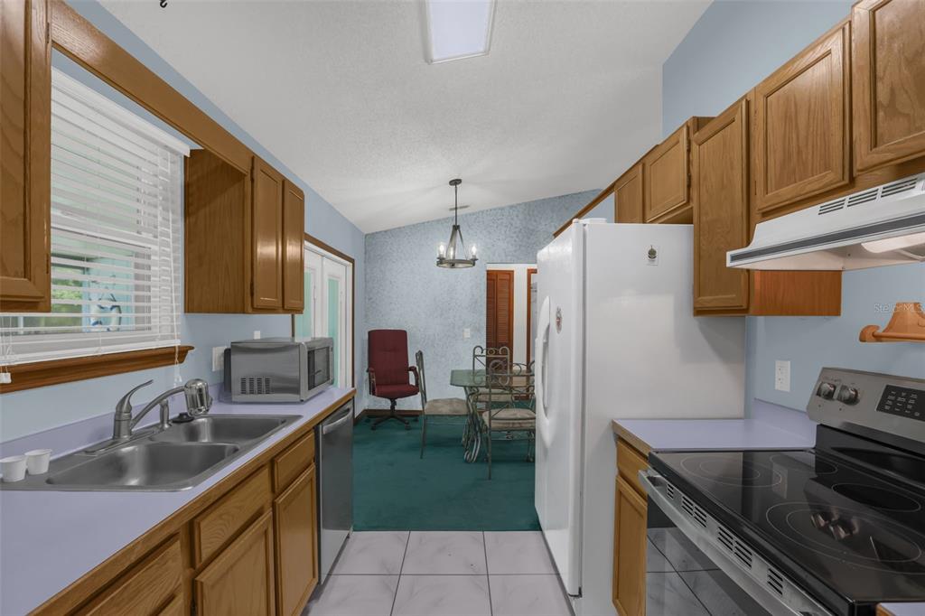 1762 Howland Boulevard Deltona, FL 32738 - Photo 13 of 32