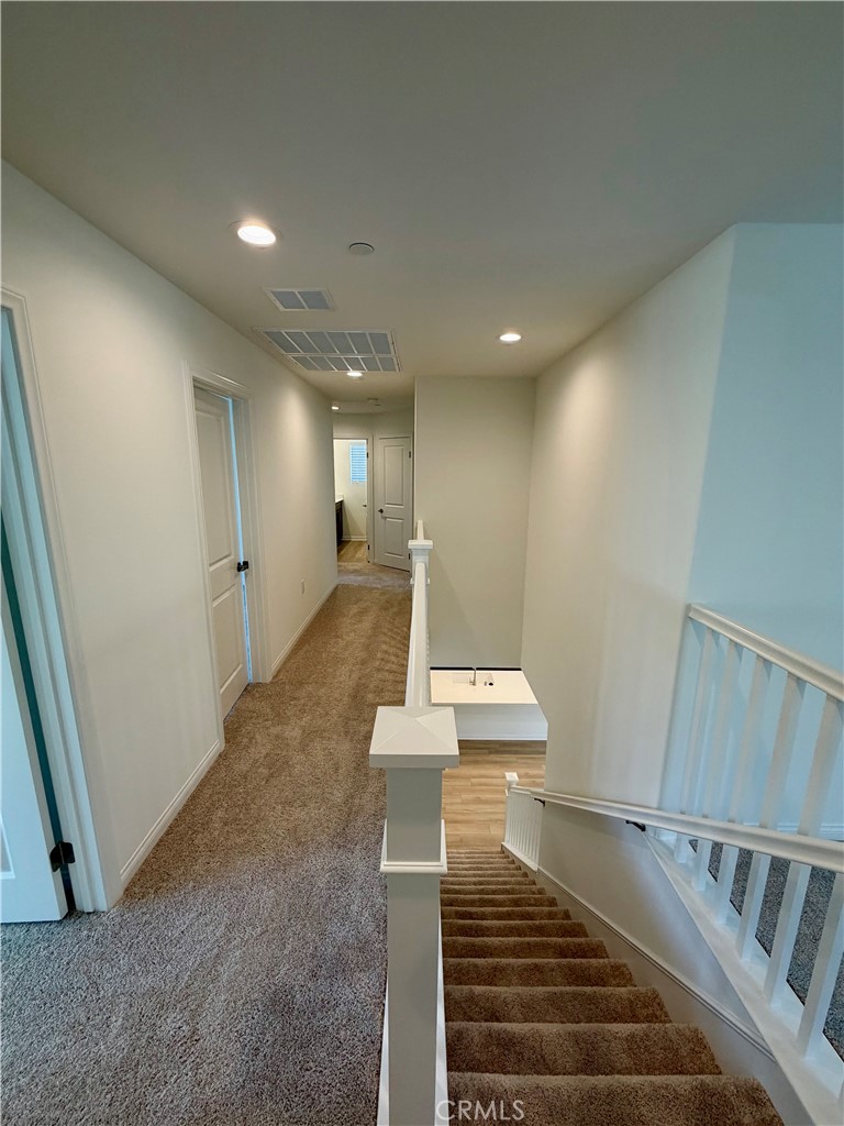 21600 Thomas Court Riverside, CA 92507 - Photo 8 of 25 Hallway / Stairs