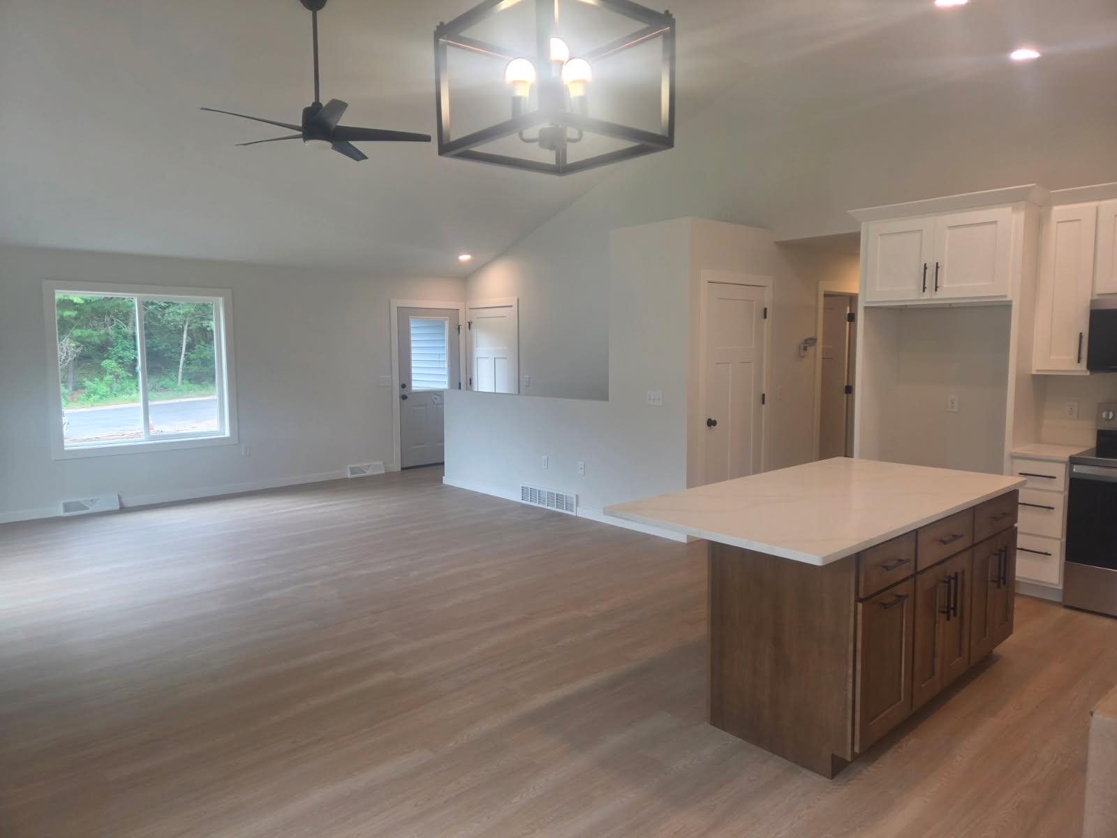 567 Ridge Street Reedsburg, WI 53959 - Photo 4 of 15