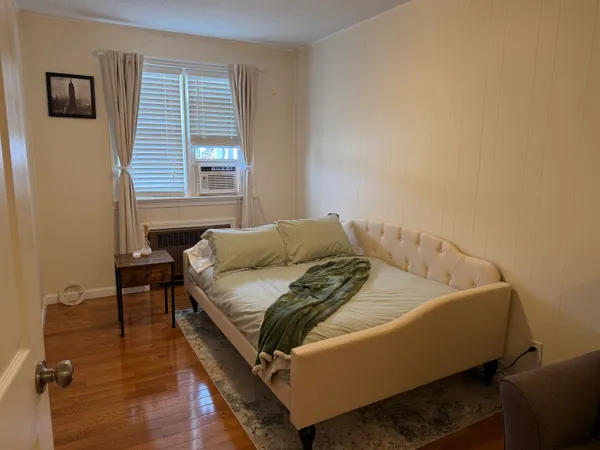 $2,950 | 72 Reservoir Avenue, Unit 2, Jersey City, NJ 07307