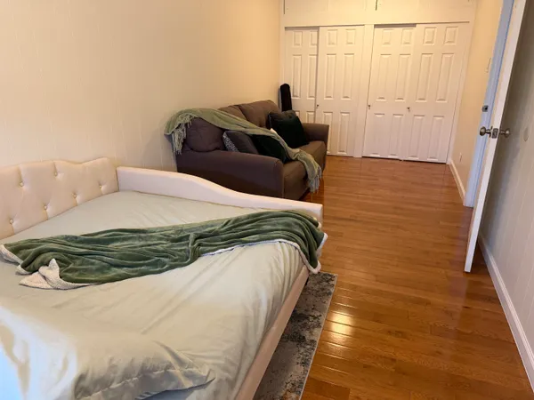 $2,950 | 72 Reservoir Avenue, Unit 2, Jersey City, NJ 07307