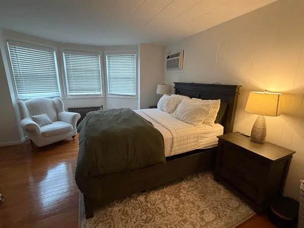 $2,950 | 72 Reservoir Avenue, Unit 2, Jersey City, NJ 07307