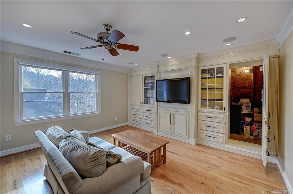 3939 Huckleberry Road Charlotte, NC 28210 - Photo 28 of 36 Gallery Image 28