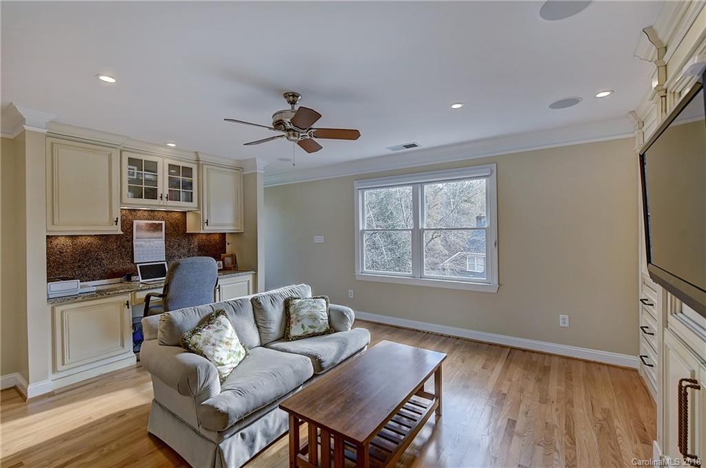 3939 Huckleberry Road Charlotte, NC 28210 - Photo 29 of 36 Gallery Image 29