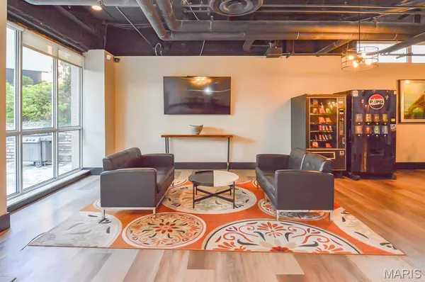 $75,000 | 210 North 17th Street, Unit 512, St. Louis, MO 63103