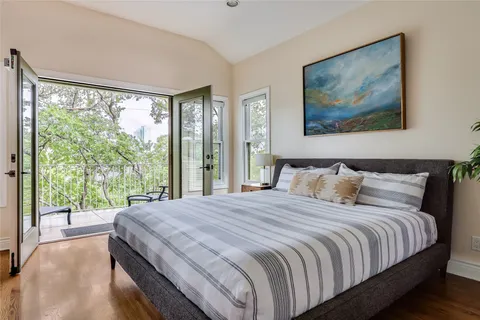 $1,350,000 | 610 Oakland Avenue, Austin, TX 78703