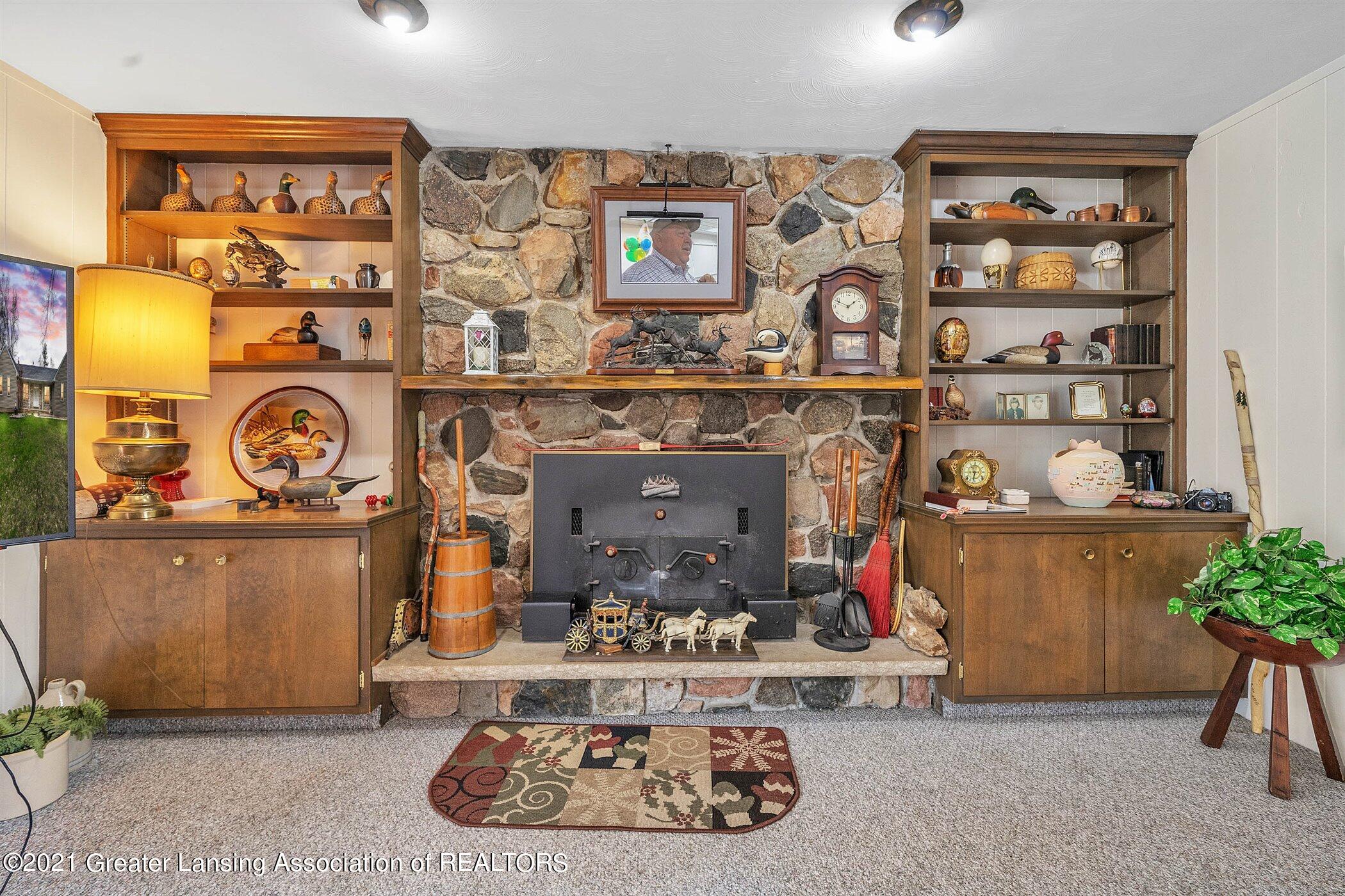 14574 Dunn Road Haslett, MI 48840 - Photo 20 of 53 20-14574 Dunn Rd-WindowStill-Real-Estate