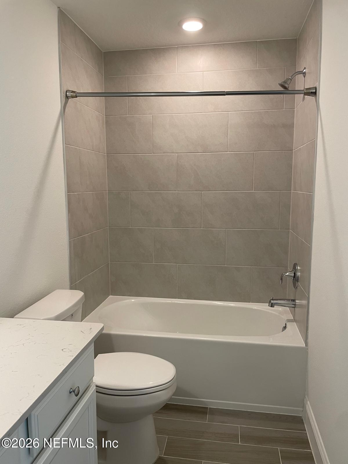 182 Pine Candle Way St. Augustine, FL 32092 - Photo 19 of 39 Bathroom4