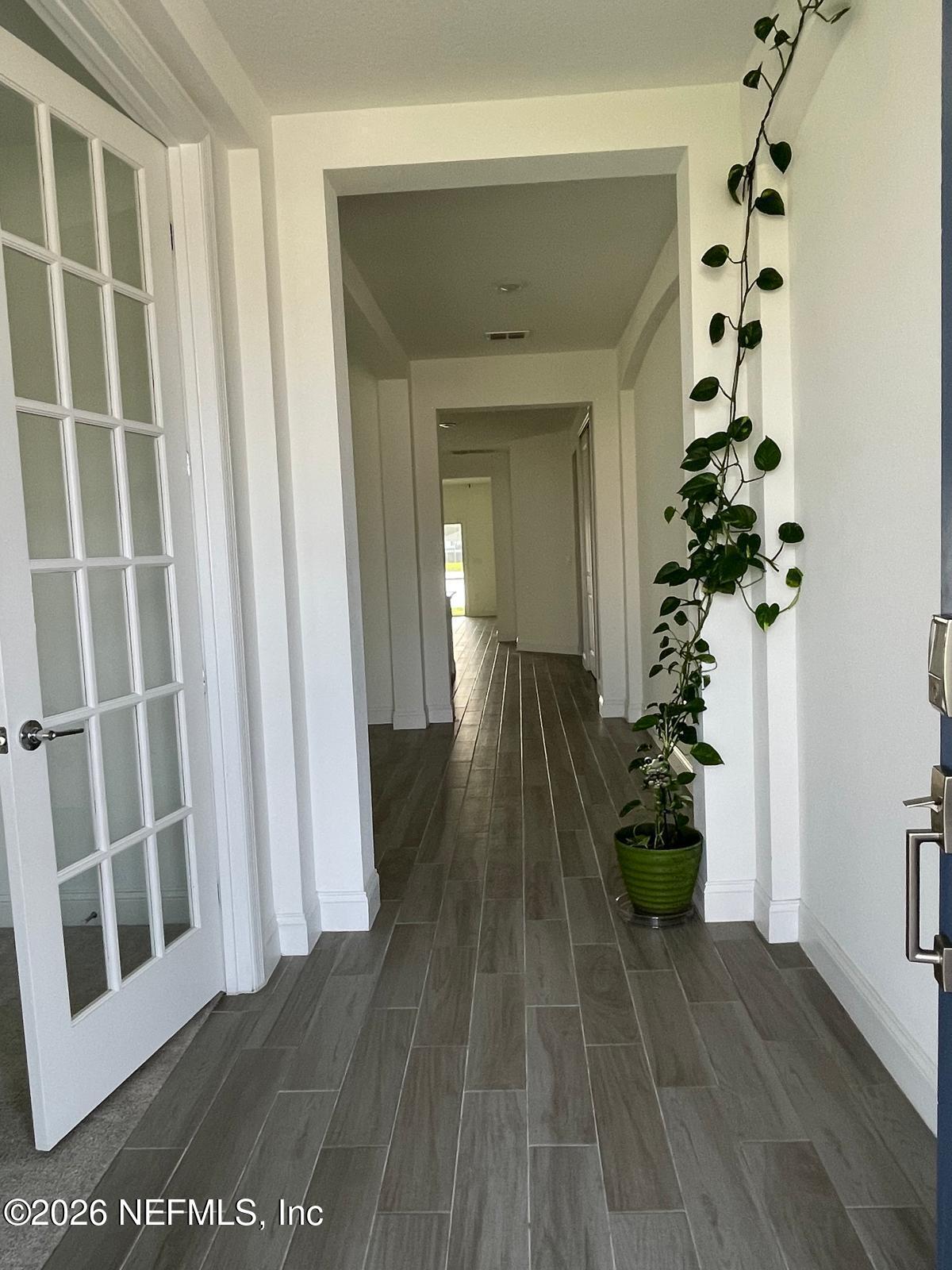 182 Pine Candle Way St. Augustine, FL 32092 - Photo 4 of 39 Foyer