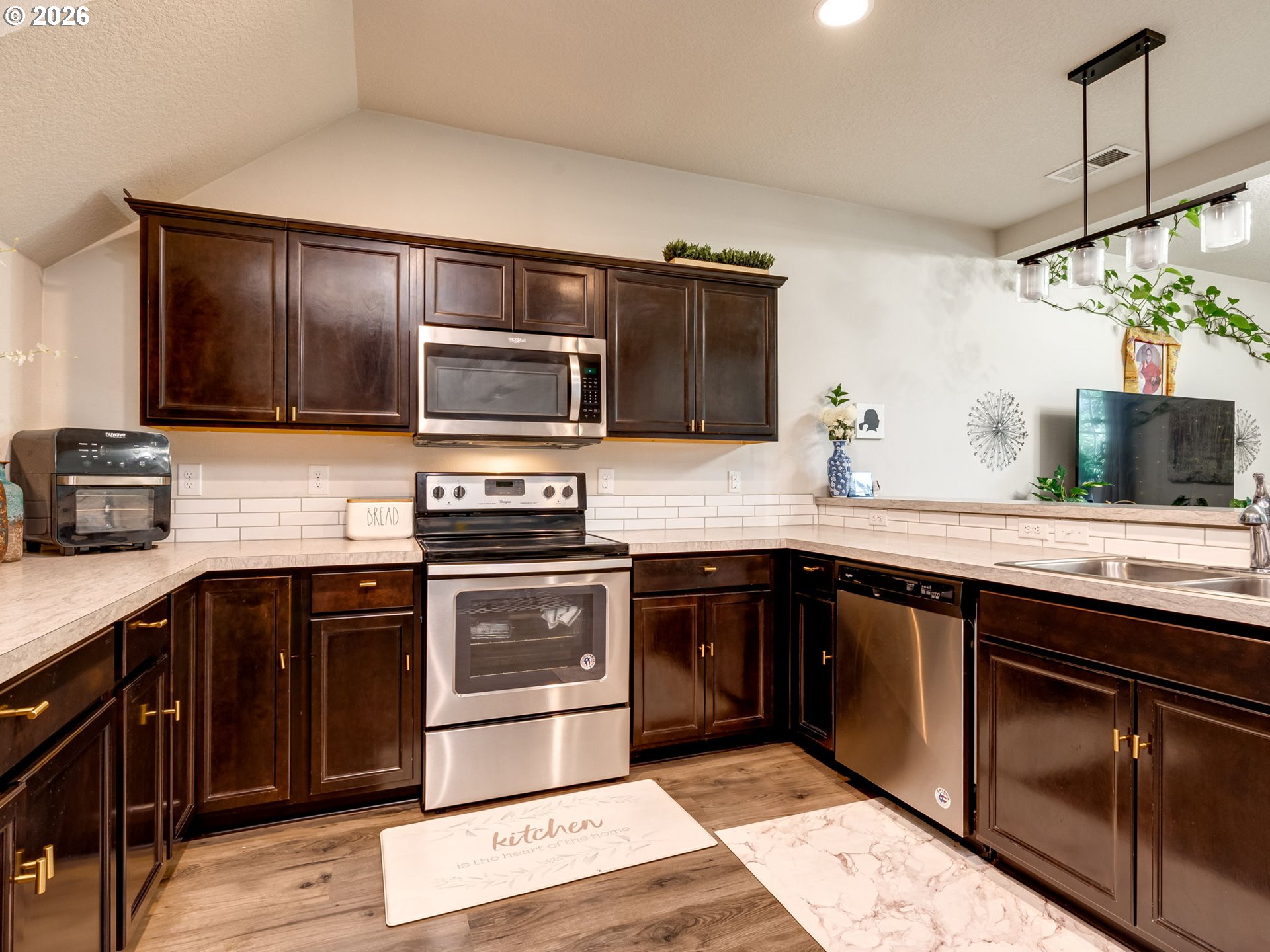 2358 Southeast Palmquist Road Gresham, OR 97080 - Photo 7 of 29