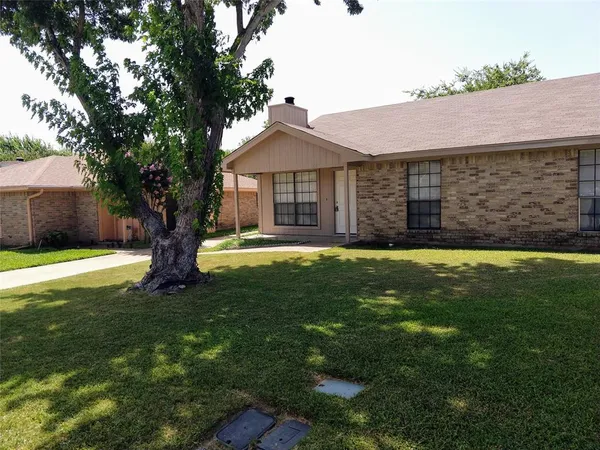 $1,495 | 5710 Red Cactus Court, Arlington, TX 76017