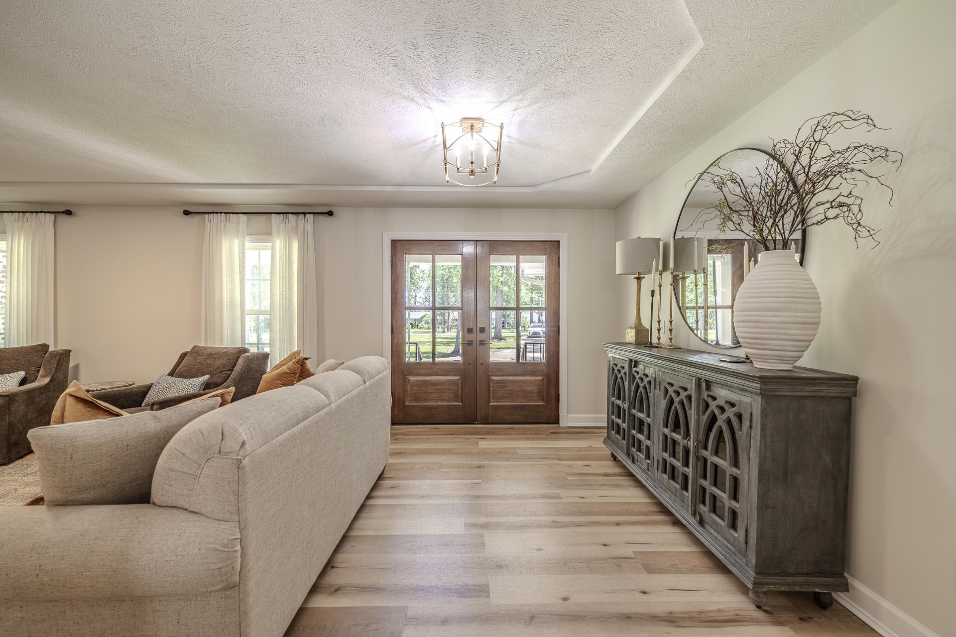 330 Robin Hood Loop Savannah, TN 38372 - Photo 2 of 36