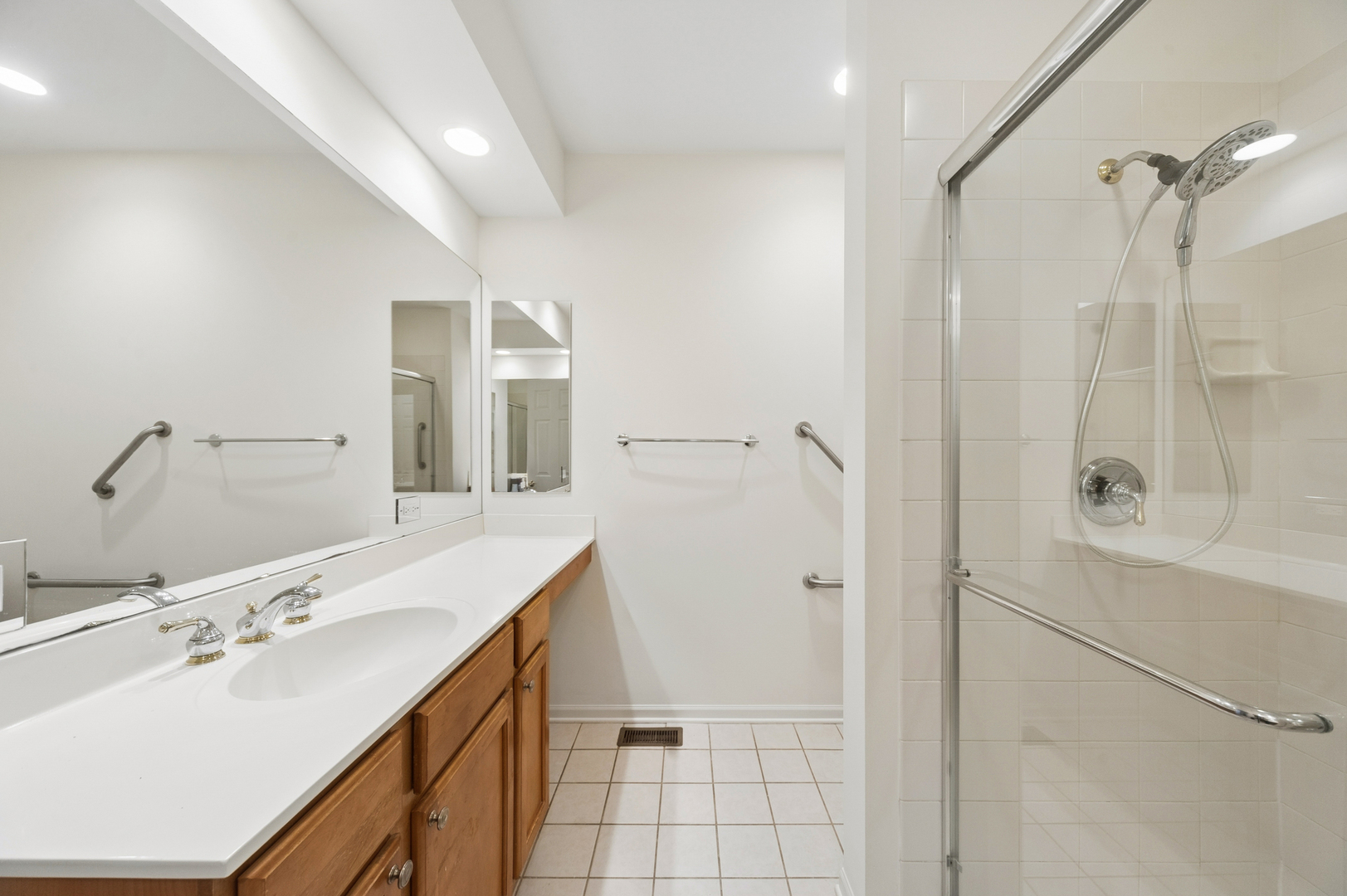 1925 Brentwood Road Northbrook, IL 60062 - Photo 20 of 31