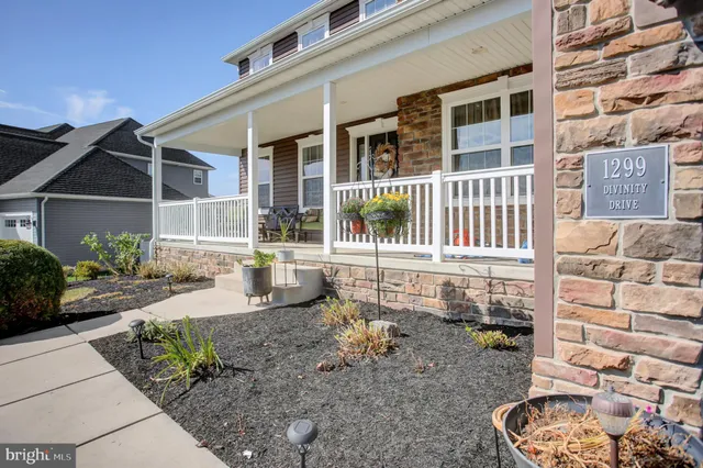 $549,900 | 1299 Divinity Drive, Greencastle, PA 17225