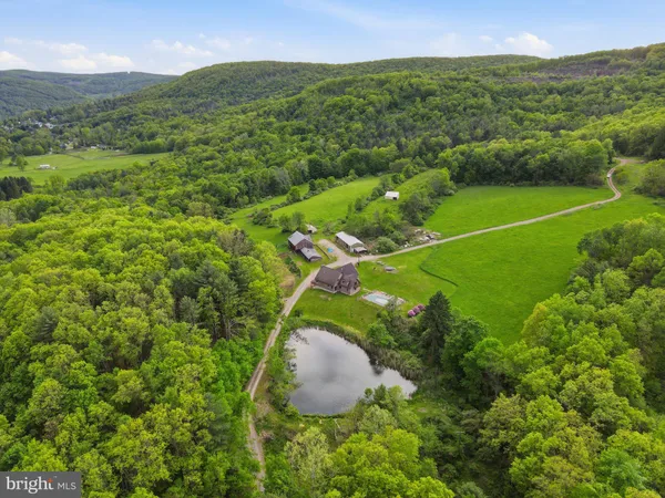 $1,595,000 | 26907 Highway 92, Susquehanna, PA 18847