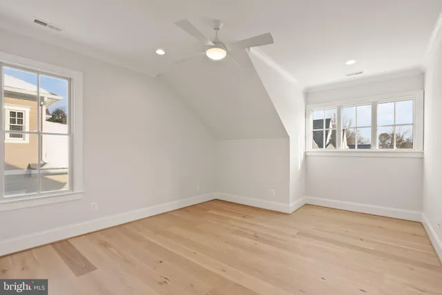 $2,895,000 | 6613 31st Street North, Arlington, VA 22213