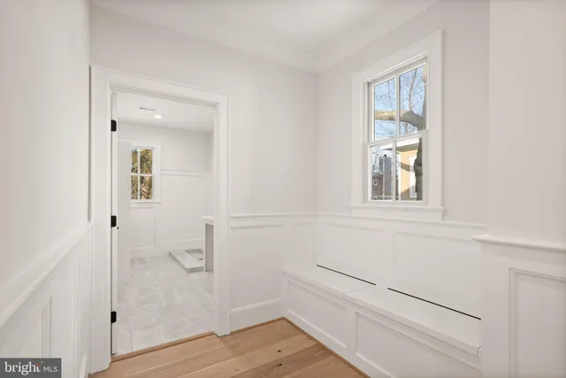 $2,895,000 | 6613 31st Street North, Arlington, VA 22213