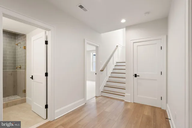 $2,895,000 | 6613 31st Street North, Arlington, VA 22213