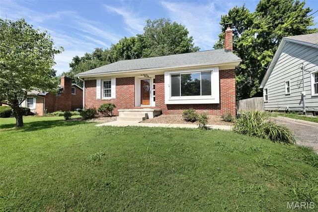 $224,900 | 151 Helen Place, Collinsville, IL 62234