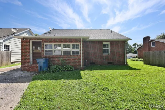 $224,900 | 151 Helen Place, Collinsville, IL 62234