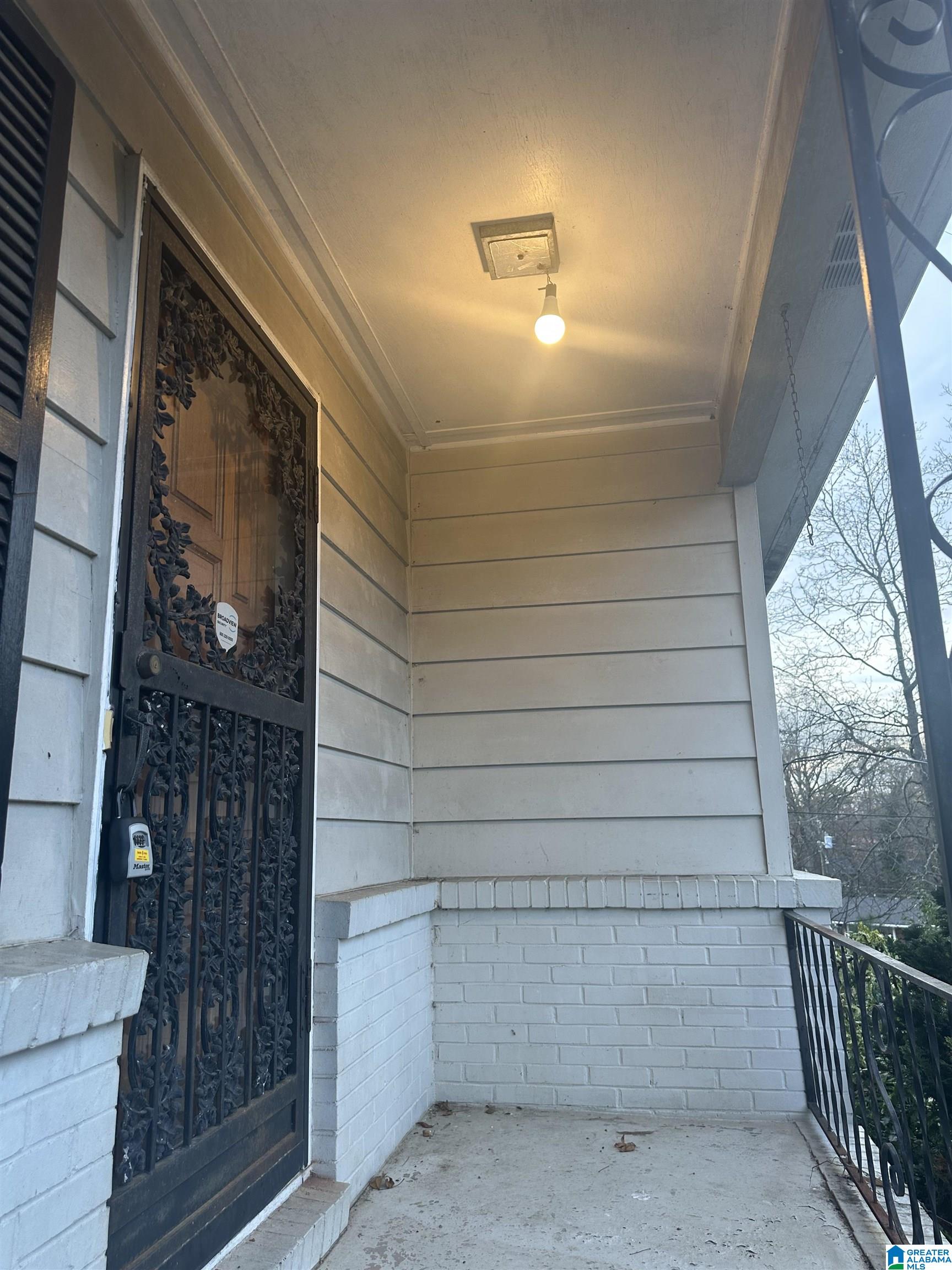 2433 4th Street Northwest Birmingham, AL 35215 - Photo 4 of 7