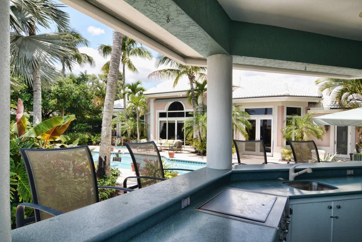 3404 Barrow Island Road Jupiter, FL 33477 - Photo 23 of 26 Summer Kitchen/Bar