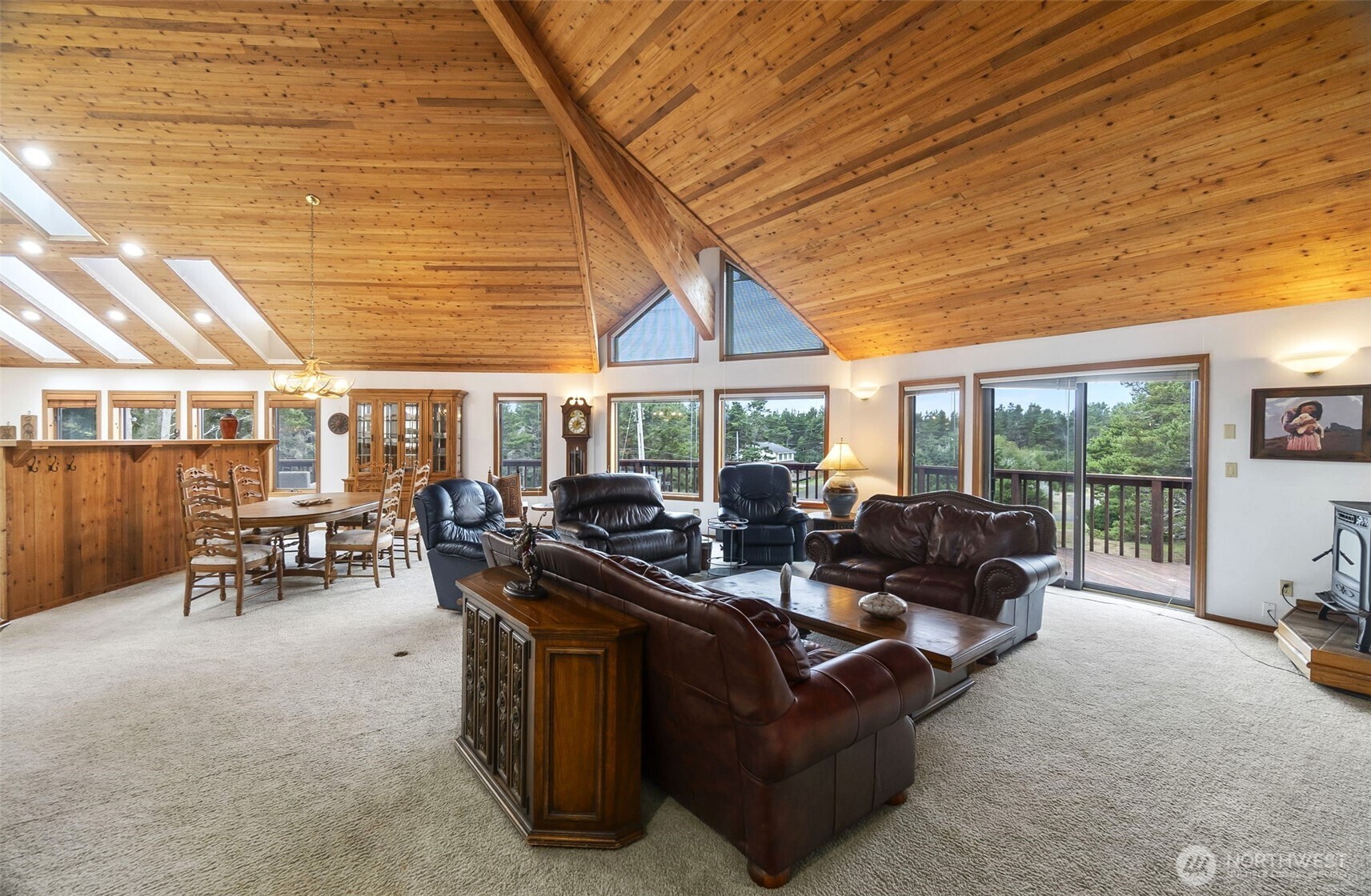 280 Surf Street Westport, WA 98595 - Photo 6 of 35 a living room with furniture and a large window